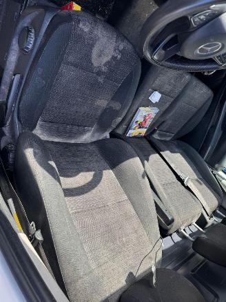 Mercedes Vito 111 CDI Lang picture 18