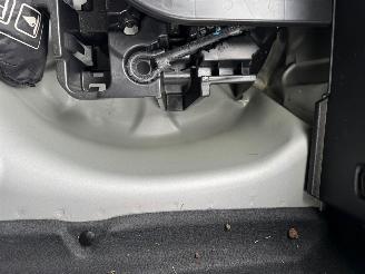 Peugeot 208 1.2 PureTech Blue Lease picture 8