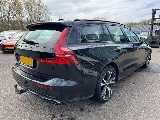 Volvo V-60 2.0 B3 R-Design picture 5