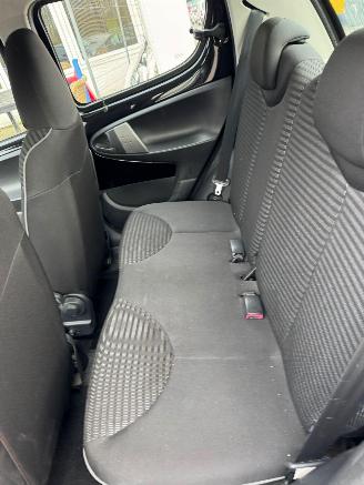 Peugeot 107 1.0 AUTOMAAT Active picture 16