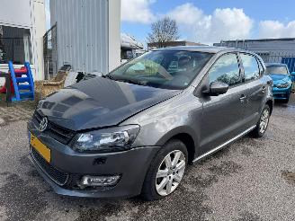Damaged car Volkswagen Polo 1.6 AUTOMAAT TDI Highline 2011/7