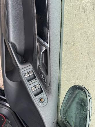 Volkswagen Golf 2.0 AUTOMAAT GTI picture 16