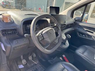 Toyota Proace CITY 1.2 Turbo L1 Challenger picture 15