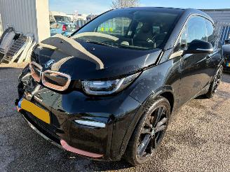 Unfallwagen BMW i3 S 120Ah 42 kWh RoadStyle Edition 2019/12
