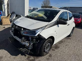 Vaurioauto  passenger cars Toyota Aygo 1.0 VVT-i x-fun 2020/1