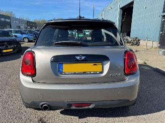 Mini Cooper 1.5 Cooper Business picture 4