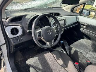 Toyota Yaris 1.5 AUTOMAAT Full Hybrid Dynamic picture 14
