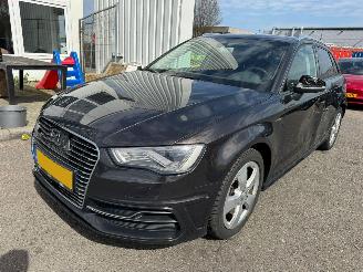 uszkodzony samochody osobowe Audi A3 Sportback 1.4 AUTOMAAT e-tron PHEV Ambition Pro Line plus 2015/10