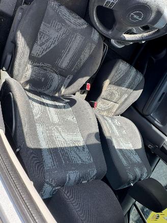 Opel Agila 1.2 Edition picture 20