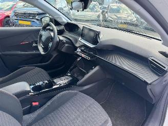 Peugeot e-208 50 kWh Active picture 15