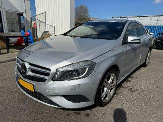Vaurioauto  passenger cars Mercedes A-klasse 180 Ambition 2012/9