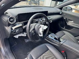 Mercedes Cla-klasse Shooting Brake 180 Advantage picture 11