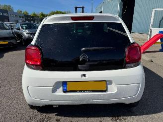 Citroën C1 1.0 VTi Shine picture 4