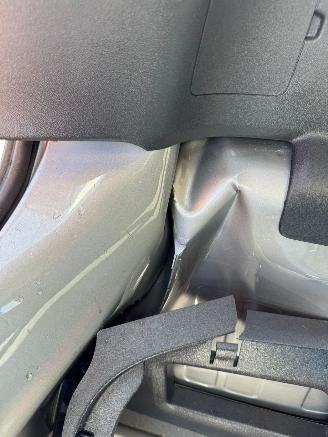 Volkswagen Up! 1.0 picture 12