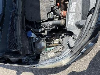 Peugeot 2008 1.2 PureTech GT-line picture 10