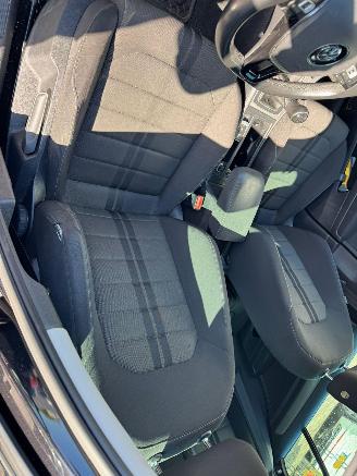 Volkswagen Golf 1.0 TSI Connected Series picture 18