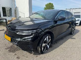 Unfallwagen Renault Mégane E-Tech EV60 Optimum Charge Iconic 2023/4