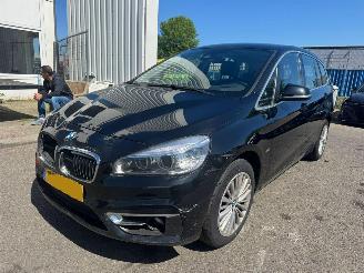 krockskadad bil auto BMW 2-serie Gran Tourer 218d AUTOMAAT Centennial High Executive 2016/11