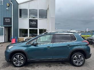 Peugeot 2008 1.2 PureTech Allure picture 2