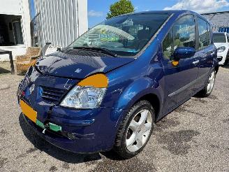 Damaged car Renault Modus 1.6-16V AUTOMAAT Initiale 2005/9