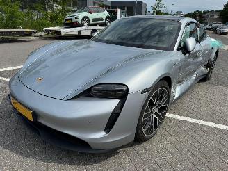 Coche accidentado Porsche Taycan Performance 84 kWh 280 KW 381 PK 2023/6