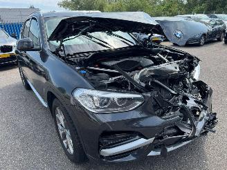 skadebil auto BMW X3 xDrive30e High Executive 2021/1