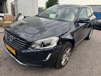 Damaged car Volvo Xc-60 2.0 T5 FWD Ocean Race 224PK 2014/12