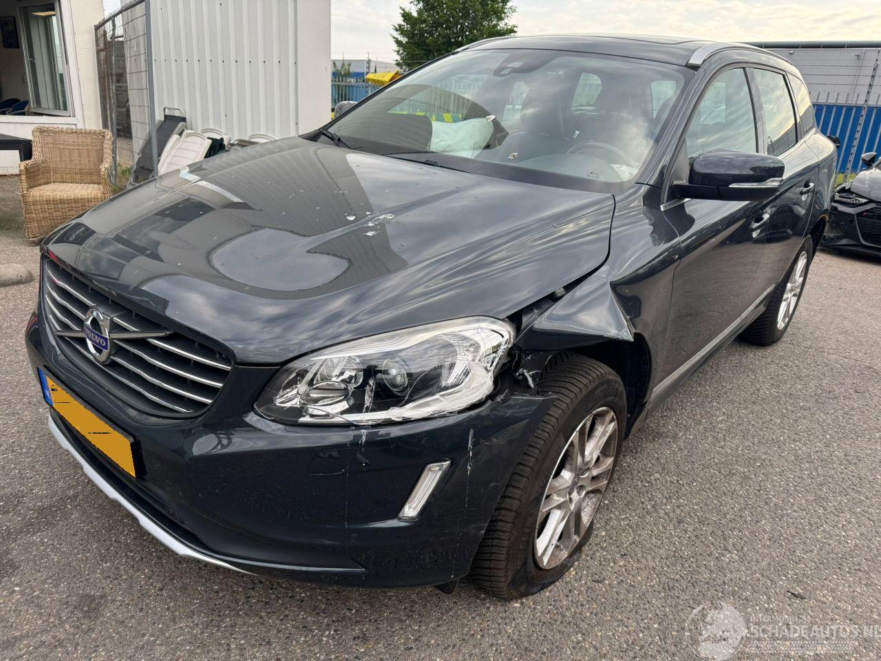 Volvo Xc-60 2.0 T5 FWD Ocean Race 224PK