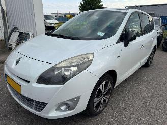 Coche accidentado Renault Grand-scenic 1.4 TCe Bose 2011/8