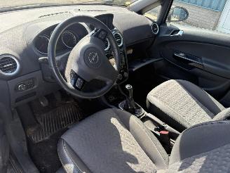Opel Corsa 1.3 CDTi EcoFlex S/S Cosmo picture 7