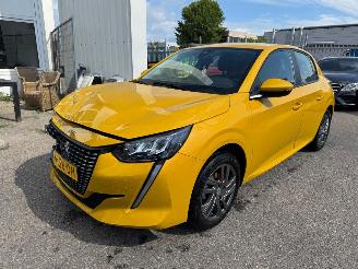 krockskadad bil auto Peugeot 208 1.2 PureTech Active Pack 2021/9