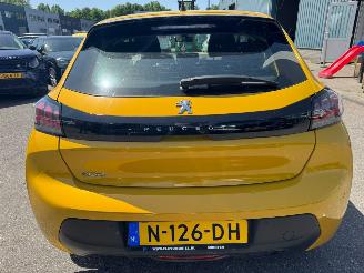 Peugeot 208 1.2 PureTech Active Pack picture 4
