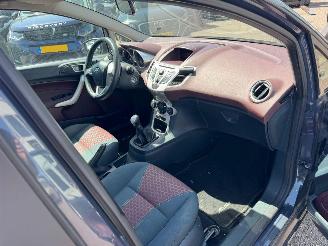 Ford Fiesta 1.25 Titanium picture 12