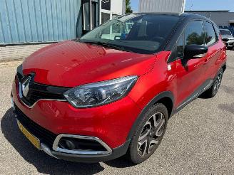 Voiture accidenté Renault Captur 0.9 TCe Helly Hansen 2015/1