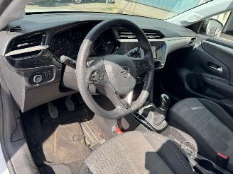 Opel Corsa 1.2 picture 12
