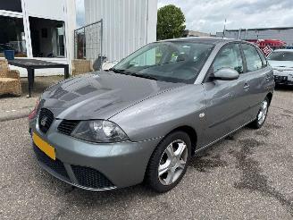 krockskadad bil auto Seat Ibiza 1.4-16V Trendstyle 2008/7