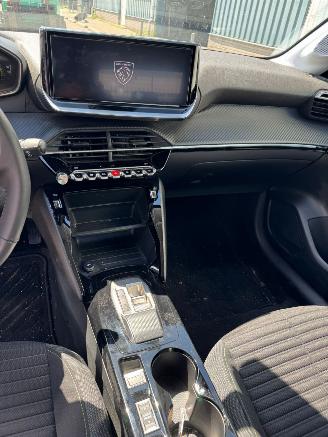 Peugeot e-208 EV Active 50 kWh picture 9
