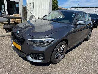uszkodzony samochody osobowe BMW 1-serie 118i AUTOMAAT Edition M Sport Shadow High Executive 2019/8