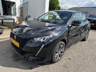 Vaurioauto  passenger cars Peugeot e-208 EV Active Pack 50 kWh 2023/7