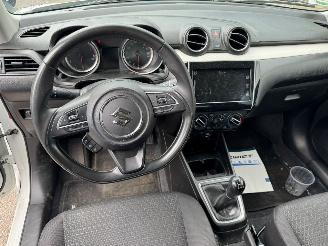 Suzuki Swift 1.2 Select picture 11