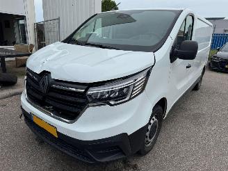 skadebil bedrijf Renault Trafic 2.0 Blue dCi 110 T30 L2H1 Start 2024/10
