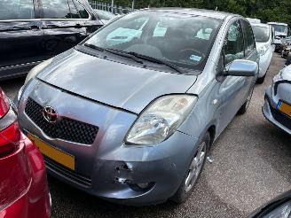 skadebil auto Toyota Yaris 1.3 AUTOMAATVVTi Luna MMT 2006/8