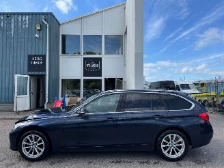 BMW 3-serie 320i AUTOMAAT Executive Sport picture 2