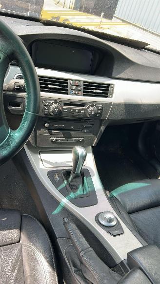BMW 3-serie 330d AUTOMAAT Dynamic picture 11