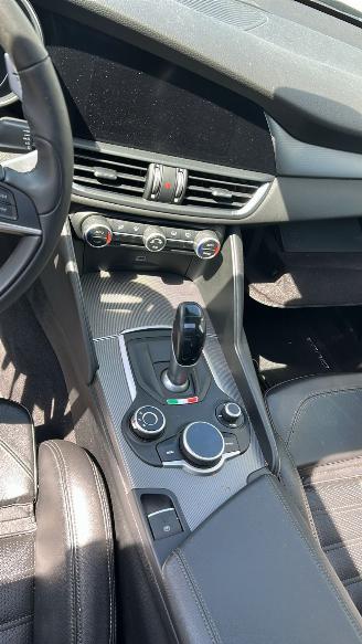 Alfa Romeo Giulia 2.0 T AWD Veloce 280 PK ! picture 15