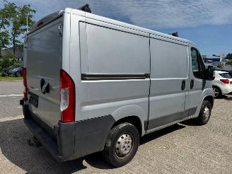 Peugeot Boxer 330 2.0 BlueHDI L1H1 Pro picture 7
