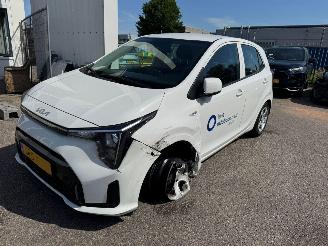 Vaurioauto  passenger cars Kia Picanto 1.0 DPI DynamicLine 2024/7