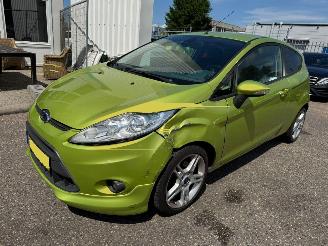 Voiture accidenté Ford Fiesta 1.6 Ghia 2009/7