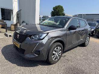 damaged passenger cars Peugeot 2008  2022/7