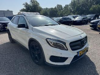 Damaged car Mercedes GLA 250 Ambition 2014/1